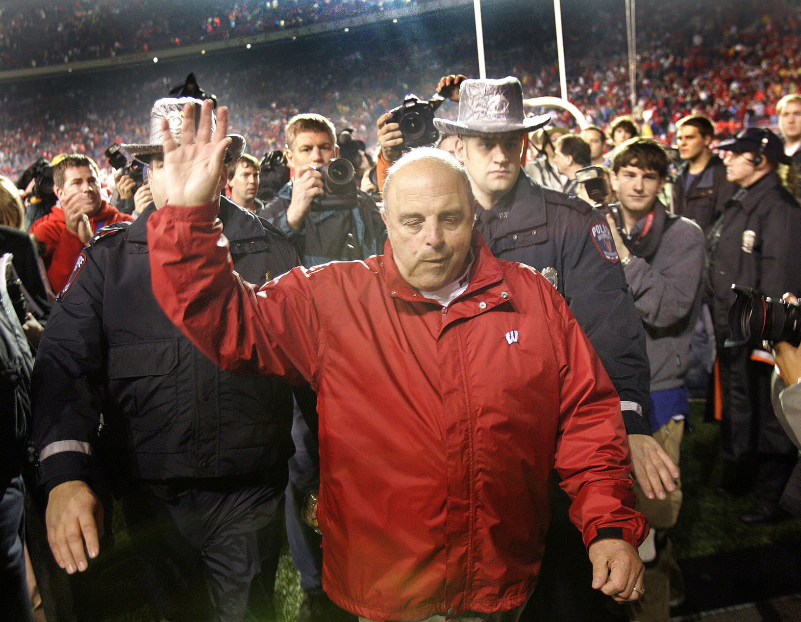 BADGERS VS IOWA 15